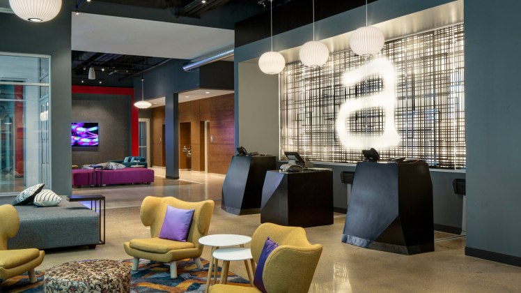 Aloft Fort Worth Downtown reception desk