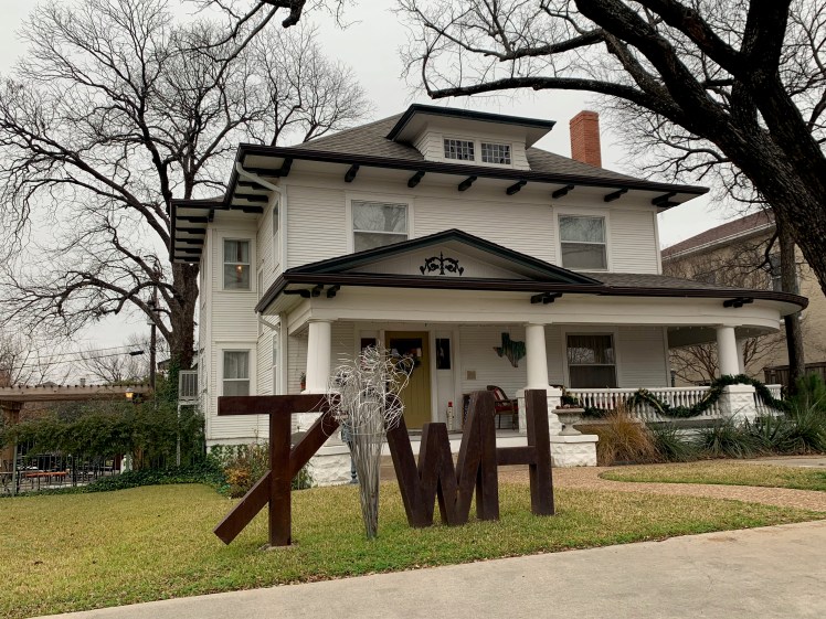Texas White House Bed and Breakfast